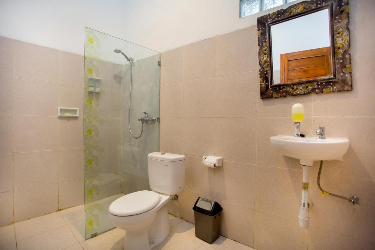 The Puncak Santhi Inn Batununggul Екстериор снимка