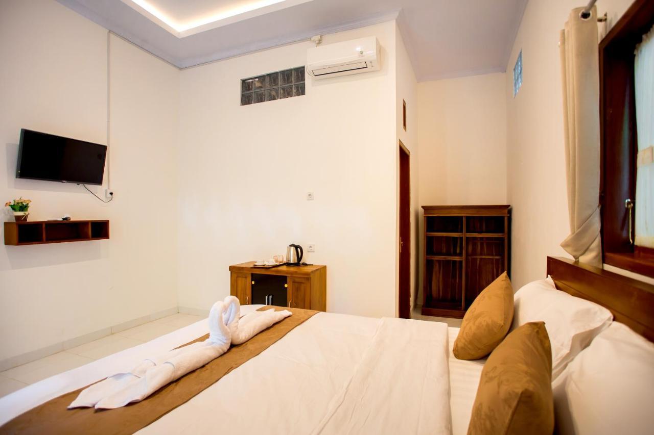 The Puncak Santhi Inn Batununggul Екстериор снимка